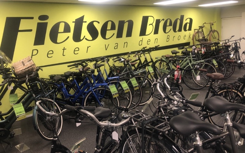 <p>Bij ons vind je een uitgebreid assortiment stadsfietsen, recreatieve fietsen, moederfietsen, e-bikes, sport-hybrides en transportfietsen. Met topmerken als Norta, Avalon, Pointer, Burgers, Bikkel en Brinckers is er altijd een model dat perfect bij uw wensen past.</p>