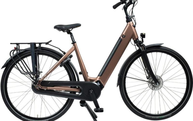 <p>Ontdek de Bikkel Tuba MAE, een stijlvolle elektrische damesfiets. Met zijn Shimano Nexus 7 naafversnelling en rose champagne matte kleur is deze e-bike ideaal voor ontspannen ritten.</p>